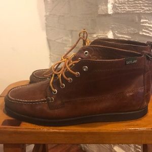 Brown Leather Chukka Boot - Eastland
